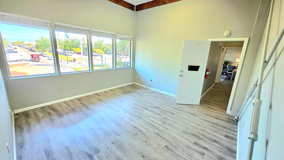 More Photos Of 1001 Riverside Dr, Palmetto Office For Lease