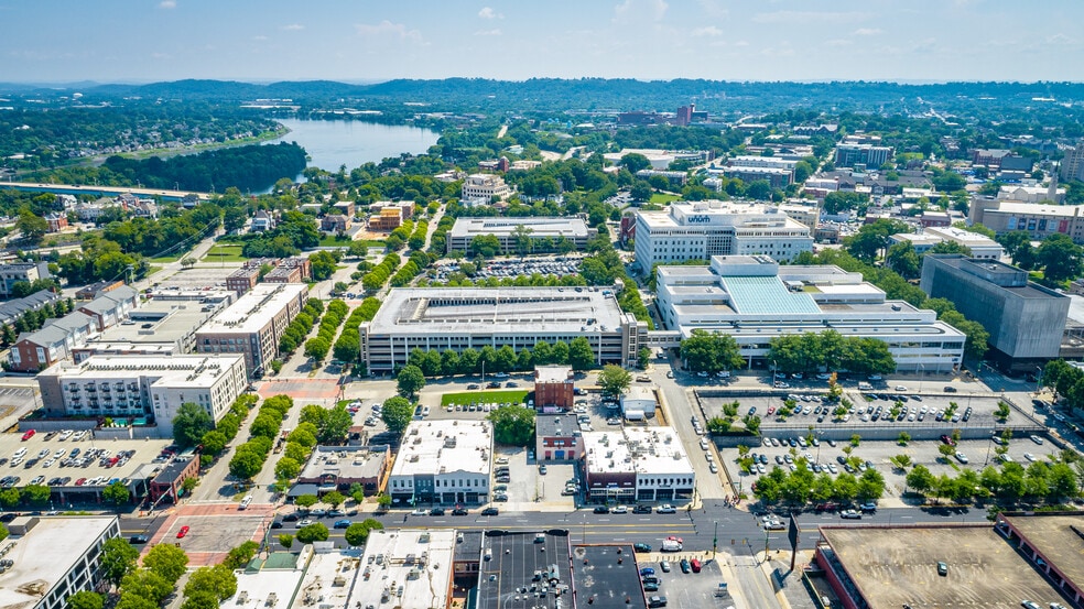 More Photos Of 423 Market St, Chattanooga Restaurant For Lease