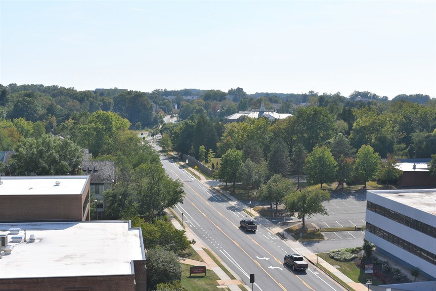 More Photos Of 4041 University Dr, Fairfax Medical For Lease