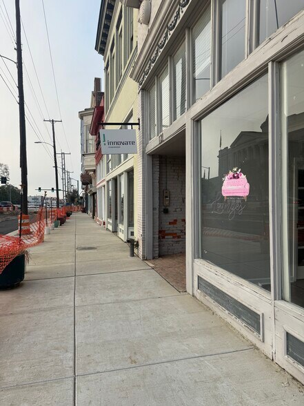 More Photos Of 109-111 N State St, Jackson Loft Creative Space For Lease
