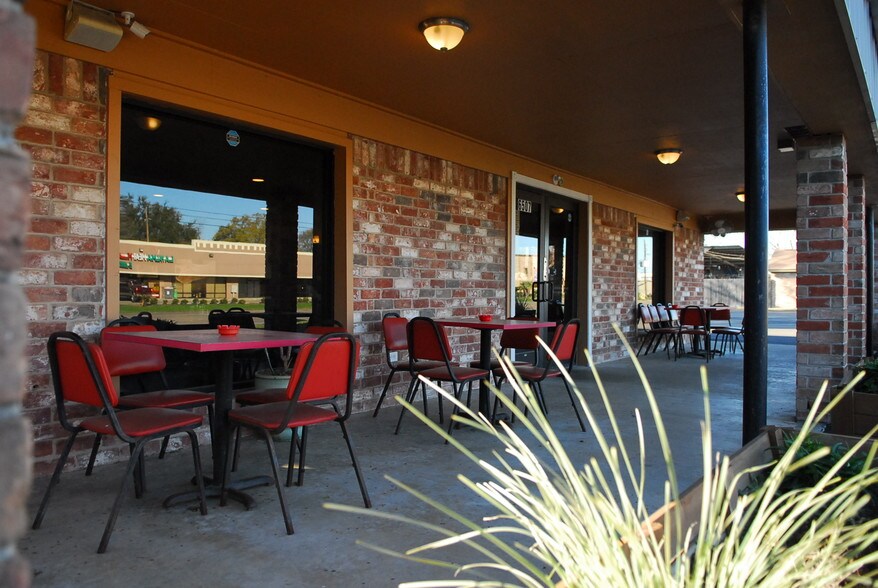 More Photos Of 6507 Brittmoore Rd, Houston Restaurant For Sale
