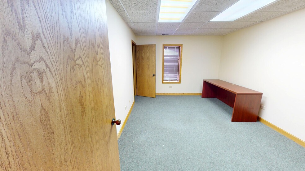 More Photos Of 236 W Northwest Hwy, Barrington Storefront Retail Office For Sale