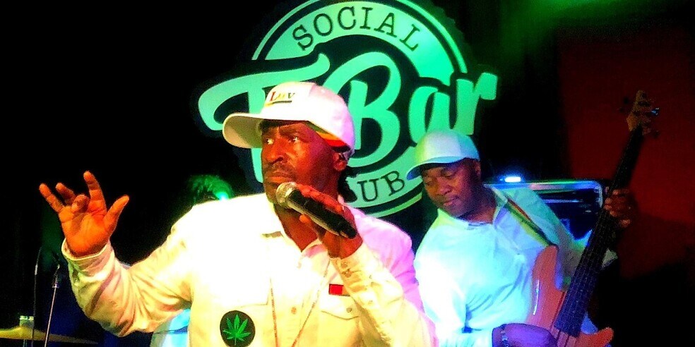 More Photos Of 2588 Highway 158, June Lake Storefront For Sale