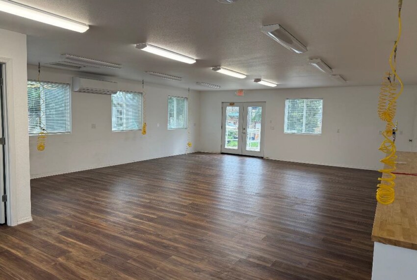 More Photos Of 33789 Highway 99E, Tangent Light Manufacturing For Lease