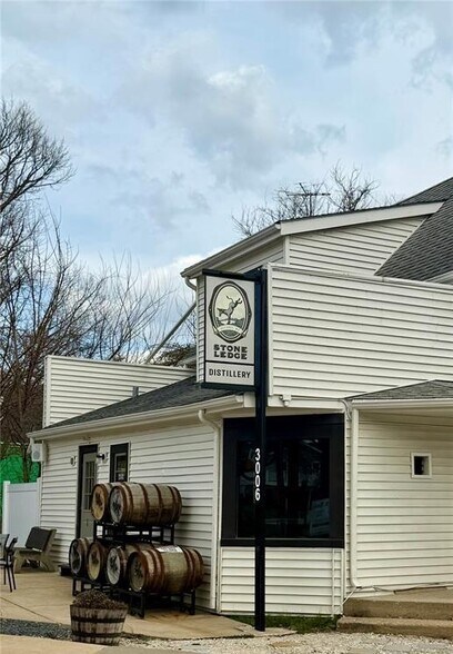 More Photos Of 3077 Missouri 94 (5.03+/- Acres), Defiance Land For Sale