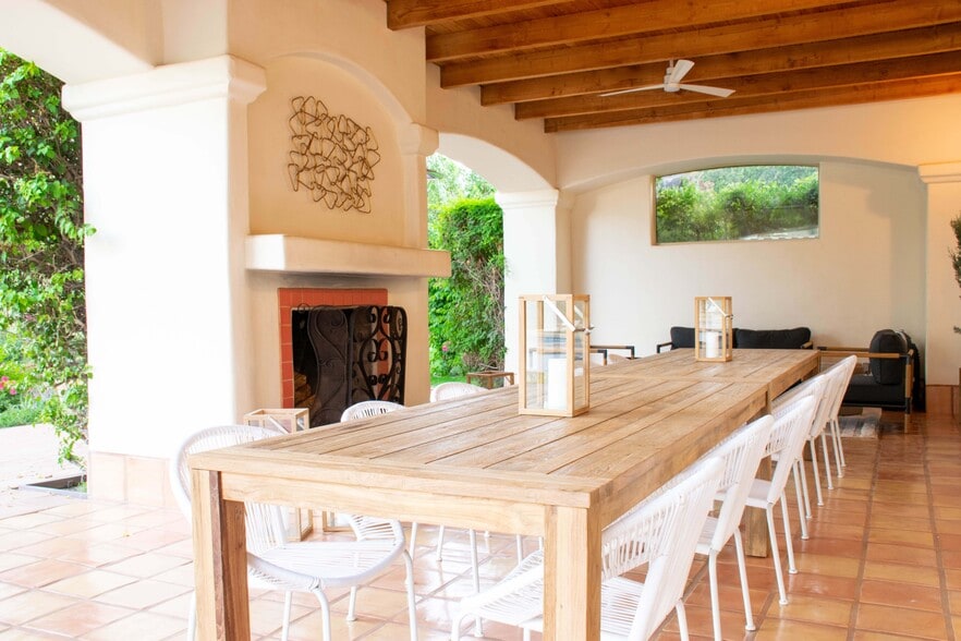 More Photos Of 71555 Jaguar Way, Palm Desert Specialty For Sale