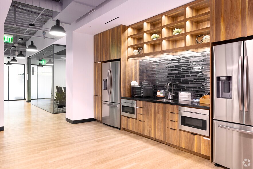 More Photos Of 3060 Williams Dr, Fairfax Coworking Space