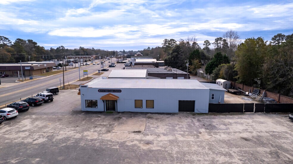 More Photos Of 756 Bultman Dr, Sumter Light Distribution For Sale