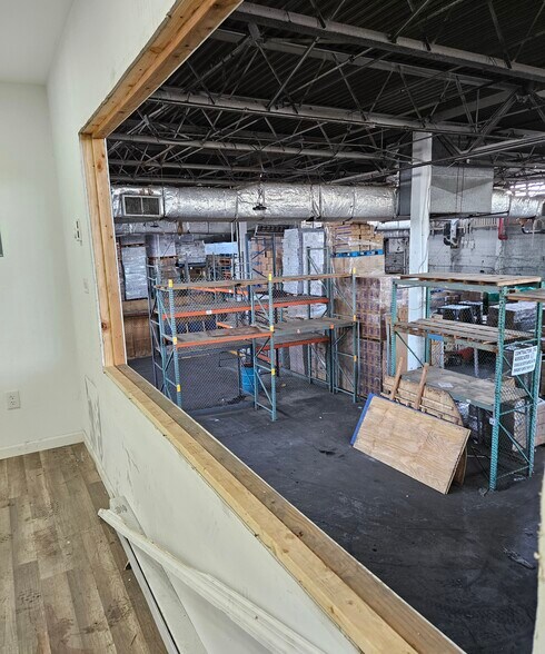 More Photos Of 54-08 46th St, Maspeth Warehouse For Lease