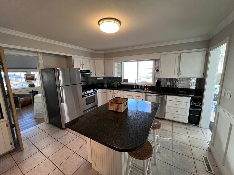 More Photos Of 13728 E I25 Frontage Rd, Mead Industrial For Sale