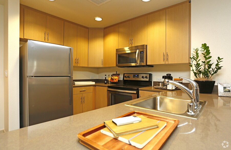 More Photos Of 1155 4th St, San Francisco Apartments For Lease