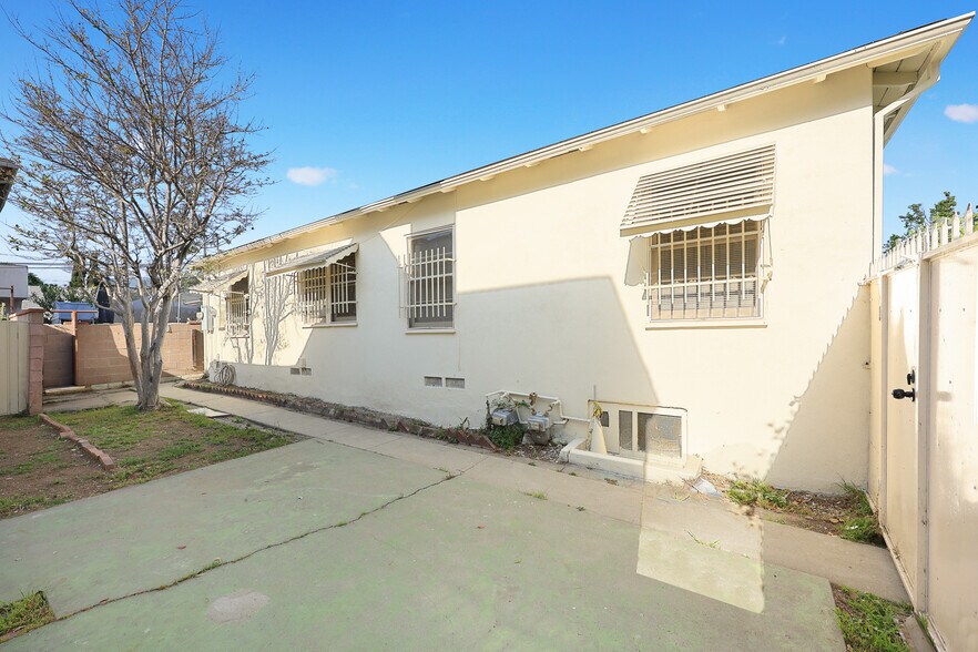 More Photos Of 1721 S 9th St, Alhambra Apartments For Sale