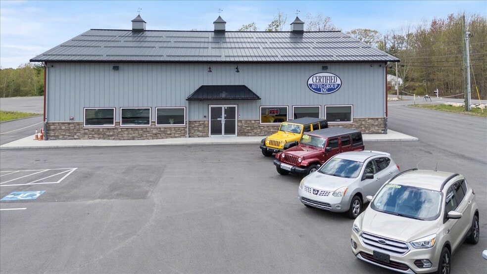 More Photos Of 409 Emerson Ave, Hampstead Industrial For Sale