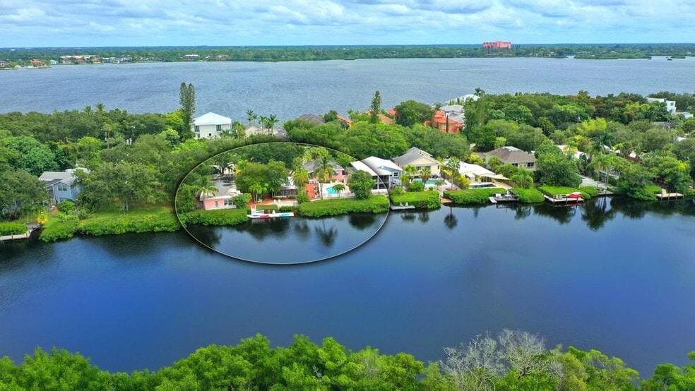 More Photos Of 8212 Midnight Pass Rd, Sarasota Hotel For Sale