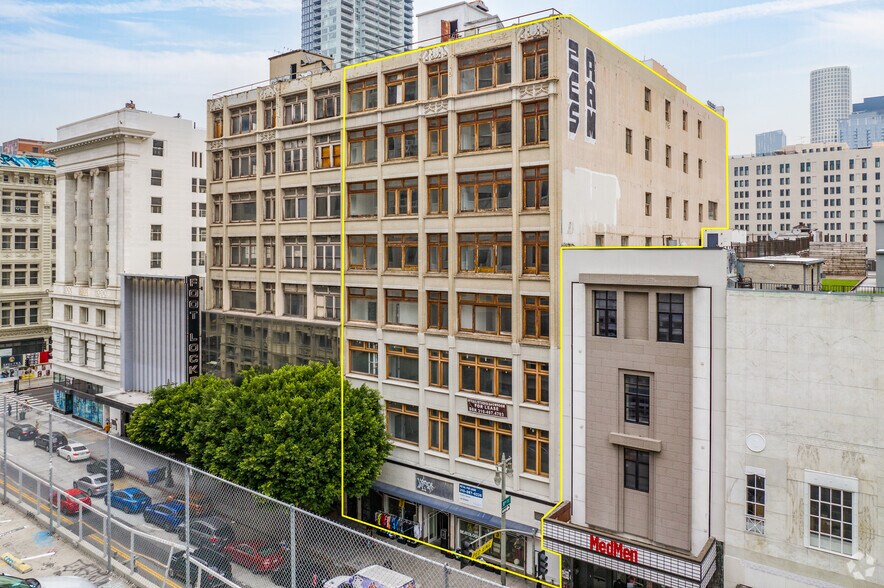 More Photos Of 737 S Broadway, Los Angeles Loft Creative Space For Sale