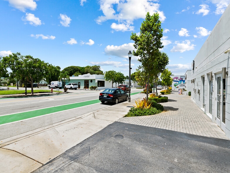 More Photos Of 603 NE 13th St, Fort Lauderdale Storefront Retail Office For Lease