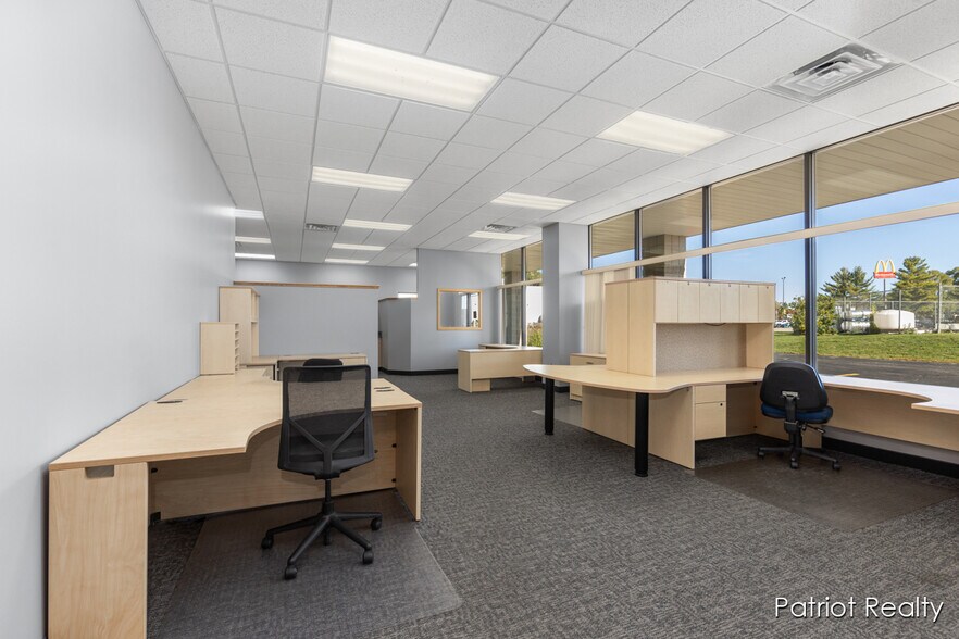 More Photos Of 75 Applewood Dr, Sparta General Retail For Sale