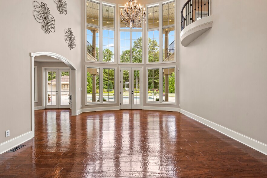 More Photos Of 220 Fincher Rd, Pauline Lodge Meeting Hall For Sale