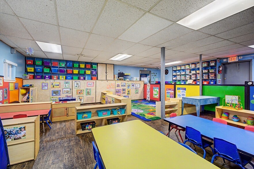 More Photos Of 3700 Vegas Dr, Las Vegas Daycare Center For Sale