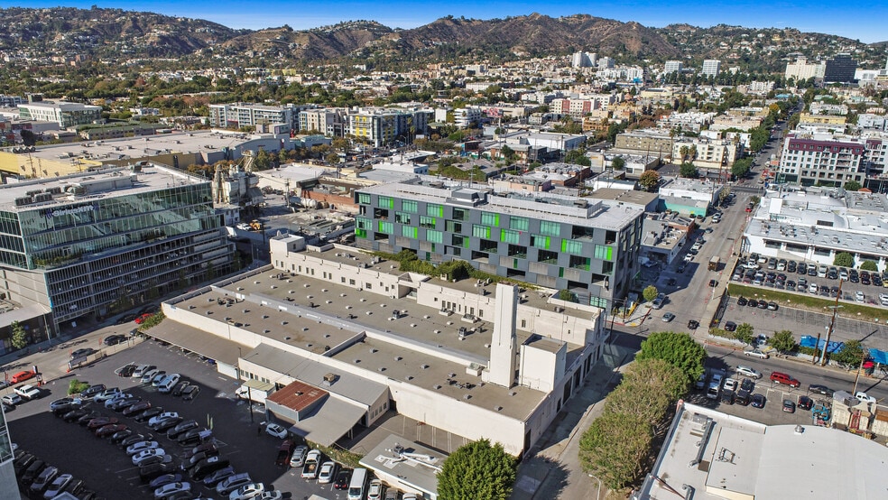 More Photos Of 7000 Romaine St, Los Angeles Showroom For Lease
