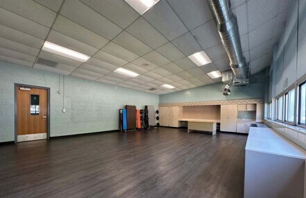 More Photos Of 300 E Cass St, Schoolcraft Office For Lease