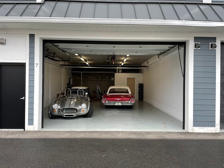 More Photos Of 42 Felton St, Waltham Warehouse For Lease