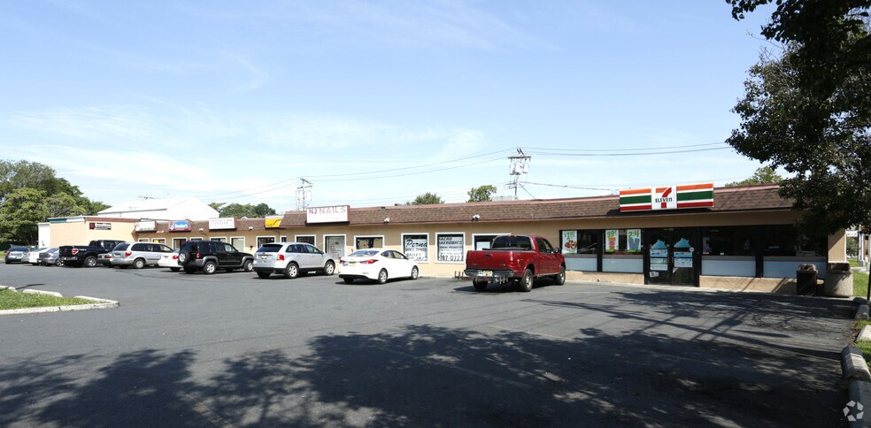Primary Photo Of 319 Main St, Keansburg Freestanding For Lease