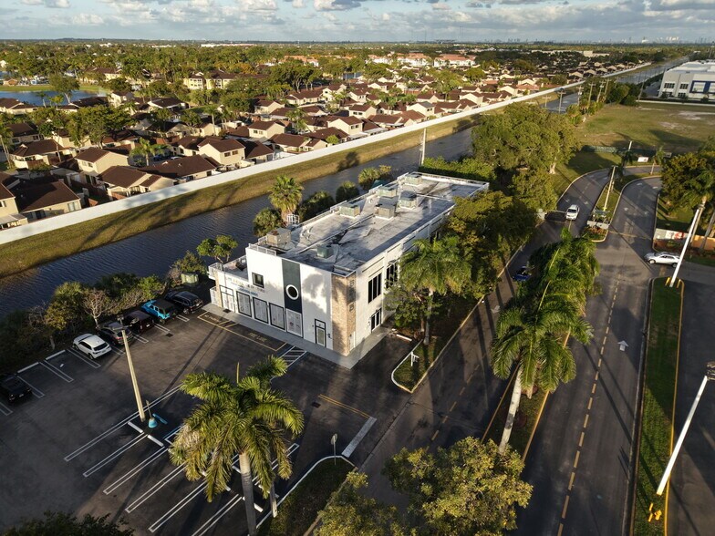 More Photos Of 6545 NW 169th St, Hialeah Medical For Sale