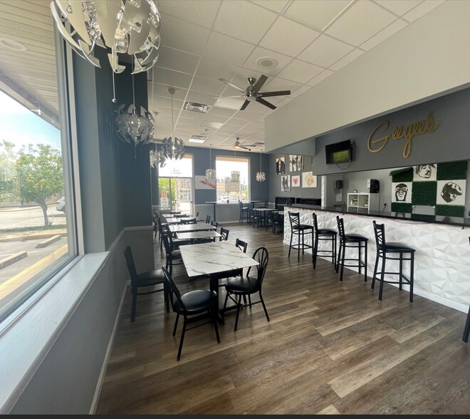 More Photos Of 539 Smith St, Providence Supermarket For Lease