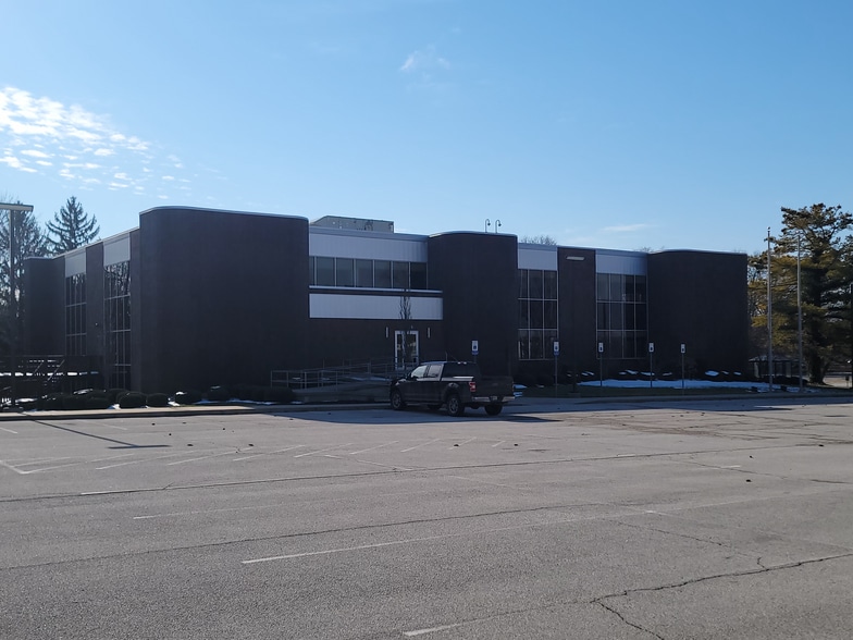 More Photos Of 1400 Industries Rd, Richmond Office For Lease