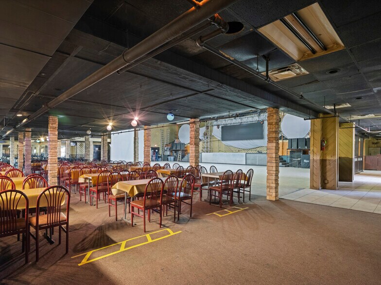 More Photos Of 1508 SE 25th St, Oklahoma City Bar For Sale