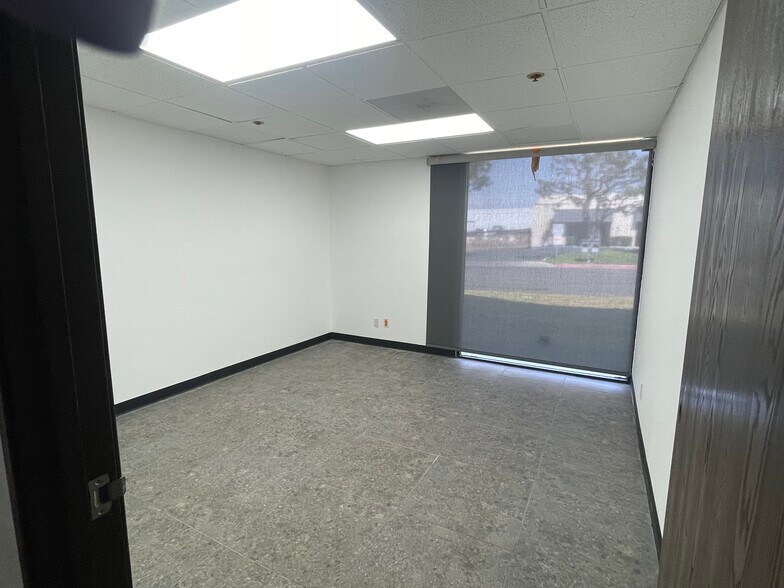 More Photos Of 182 Business Center Dr, Corona Warehouse For Lease