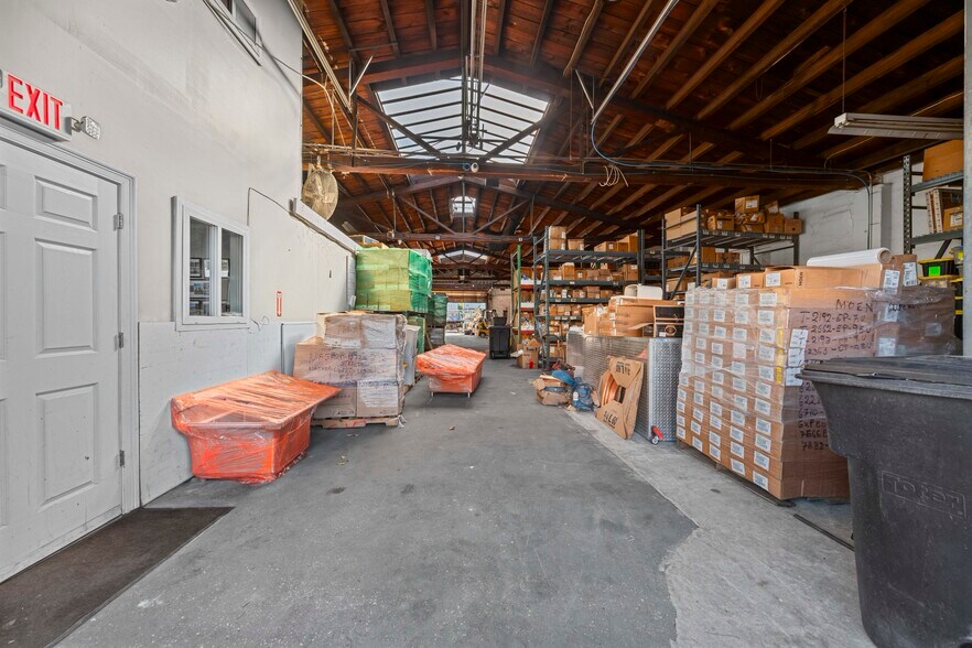 More Photos Of 245-247 Elizabeth Ave, Elizabeth Industrial For Lease