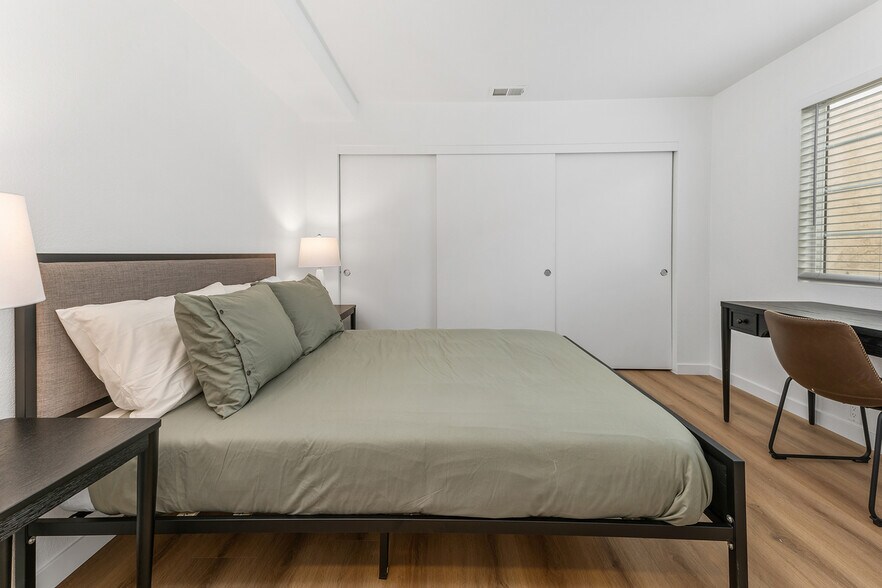 More Photos Of 813 Isthmus Ct, San Diego Apartments For Sale