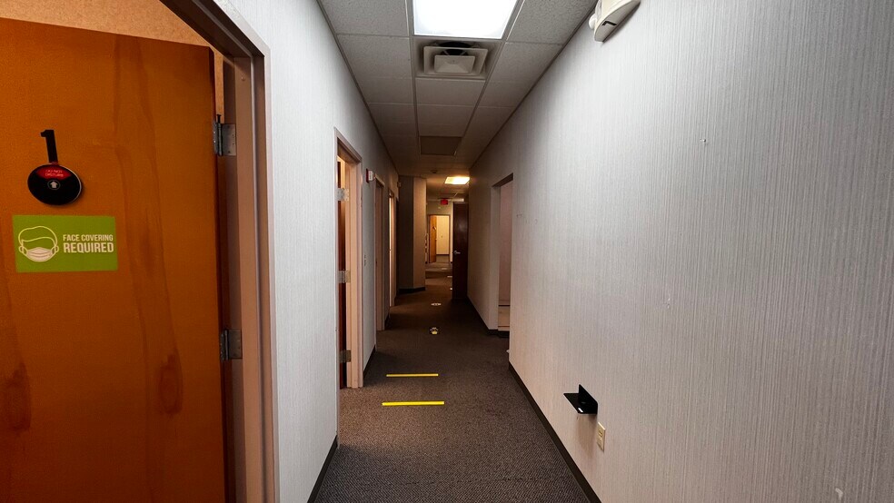 More Photos Of 2100 Ferry St, Easton Medical For Lease