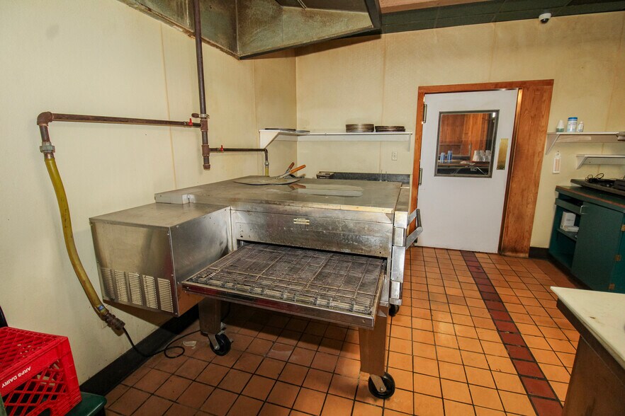 More Photos Of 125 Main St, Huron Bowling Alley For Sale