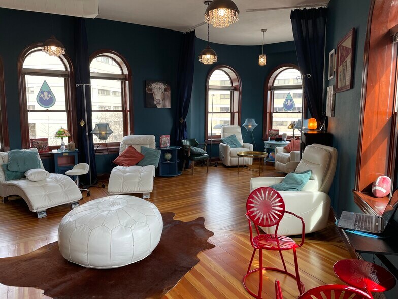 More Photos Of 106 E Doty St, Madison Office For Lease