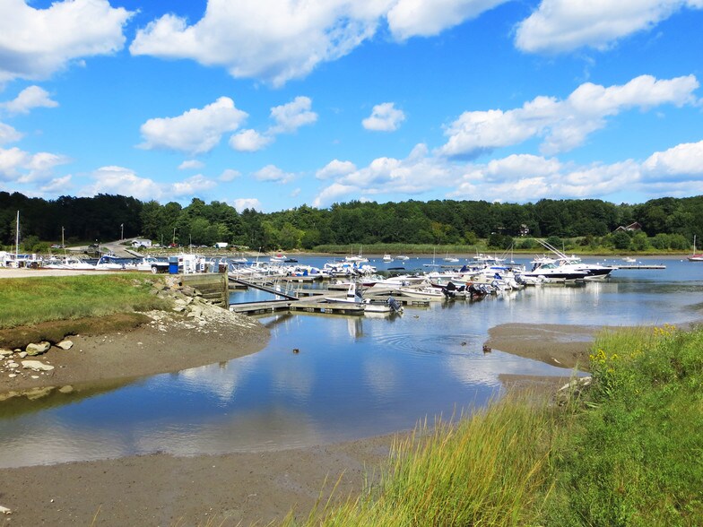 More Photos Of 106 Lafayette St, Yarmouth Office For Lease