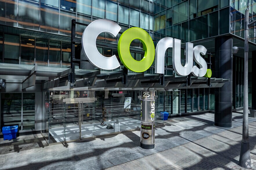 More Photos Of 25 Dockside Dr, Toronto Office For Lease