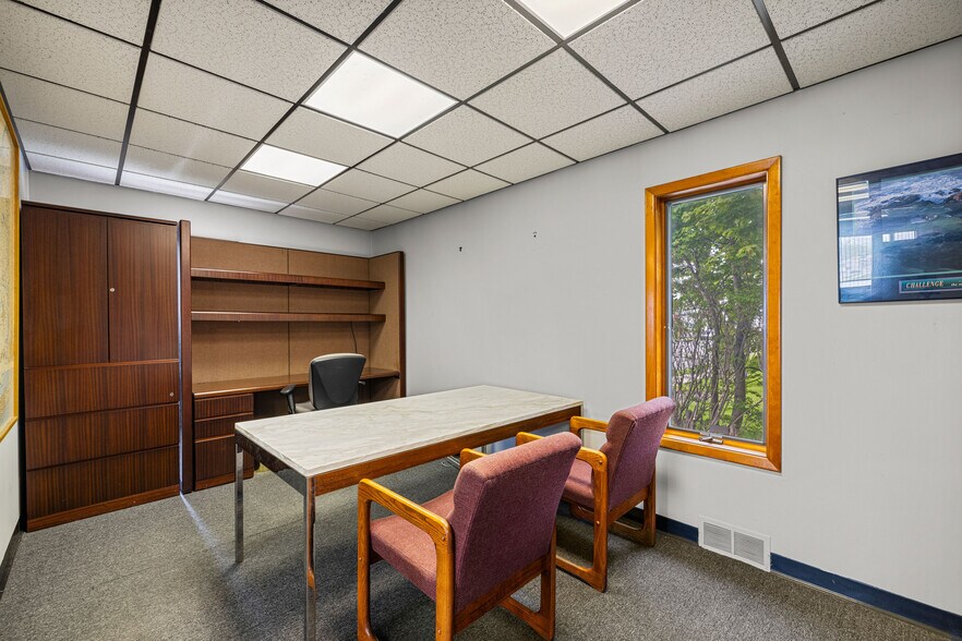 More Photos Of 6351 Transit Rd, Lancaster Office For Sale
