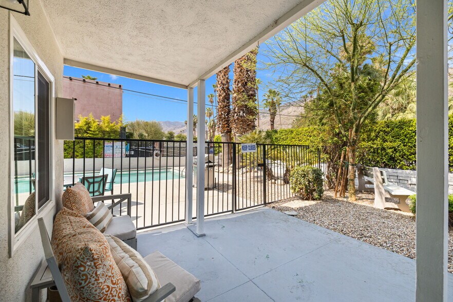 More Photos Of 1674 S Via Salida, Palm Springs Apartments For Sale
