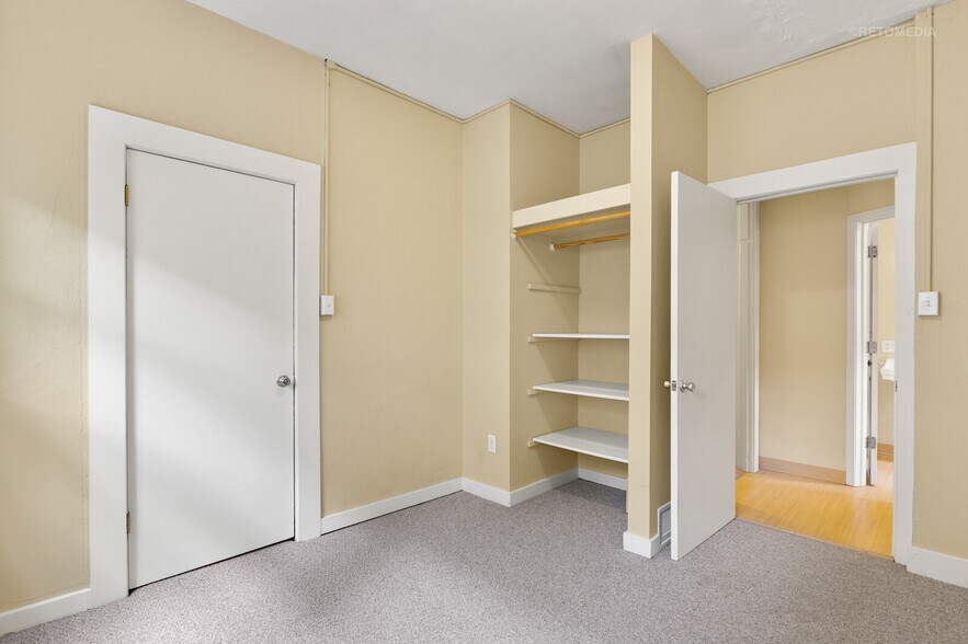 More Photos Of 2222 NW Irving St, Portland Apartments For Sale