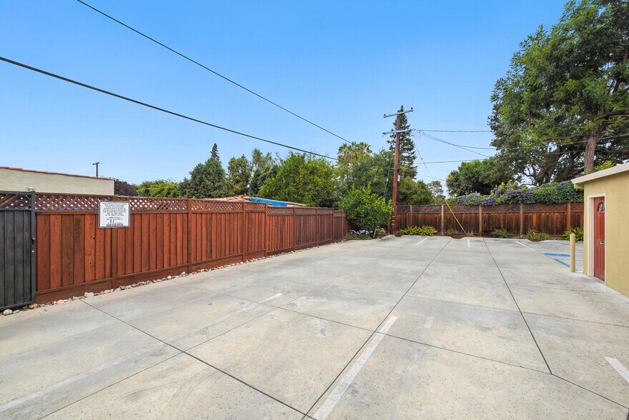 More Photos Of 1414 Meridian Ave, San Jose Office Residential For Sale