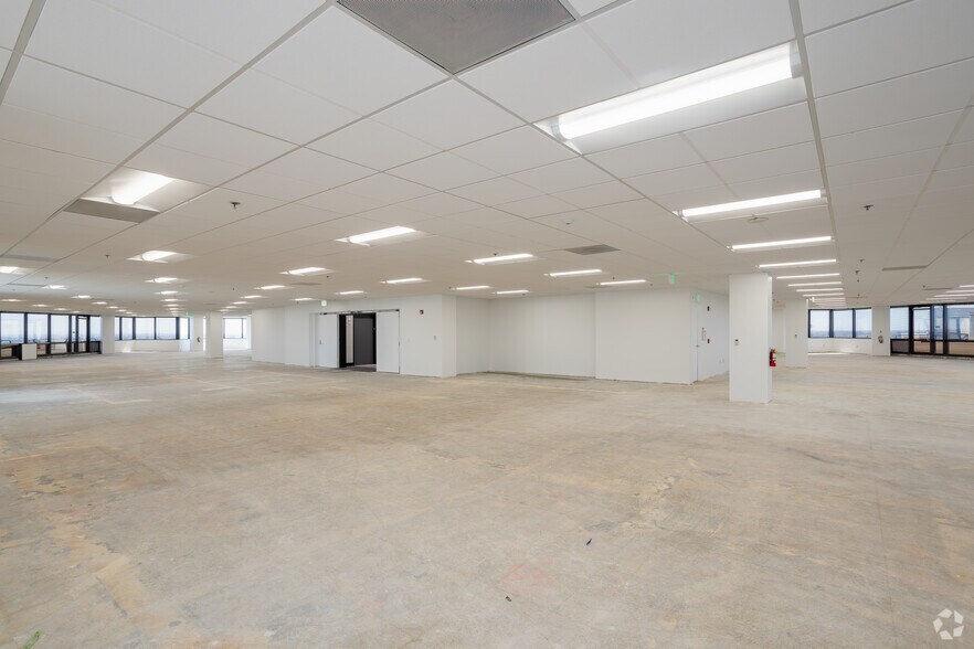 More Photos Of 801 K St, Sacramento Office For Lease