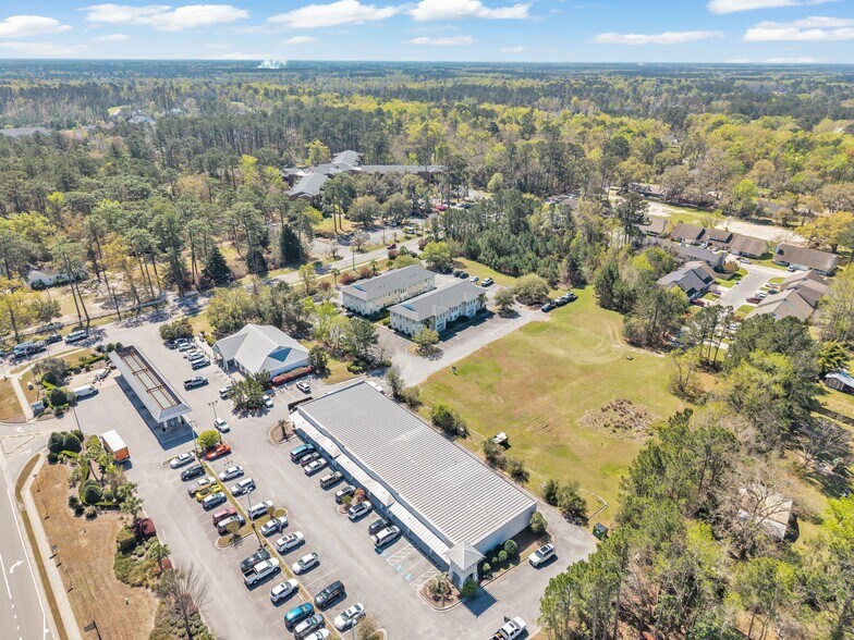 More Photos Of 100 Timber Trail Rd, Richmond Hill Office For Sale