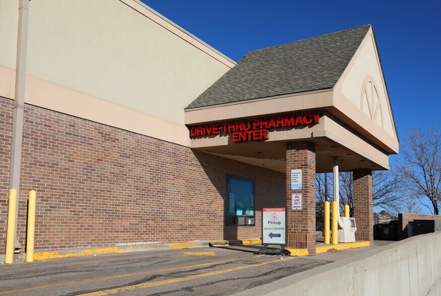 More Photos Of 7496 S Simms St, Littleton General Retail For Sale