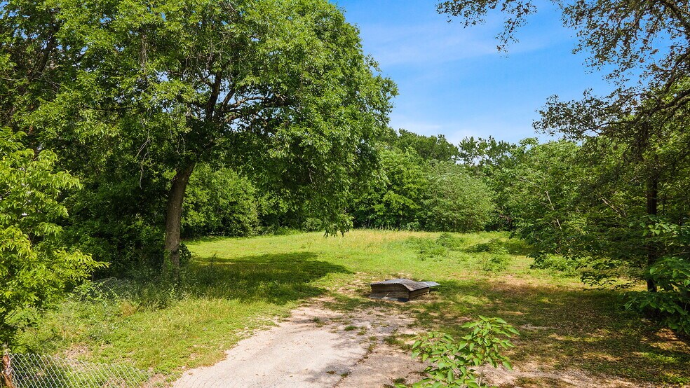 More Photos Of 4011 Clawson Rd, Austin Land For Sale