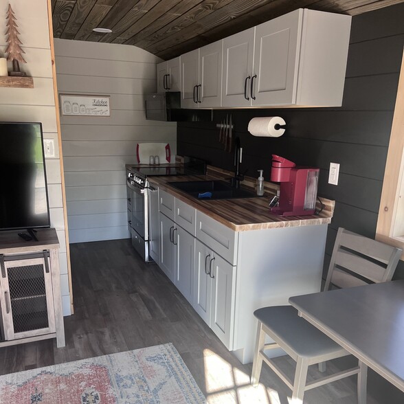 More Photos Of 7669 State Route 104, Oswego Specialty For Sale
