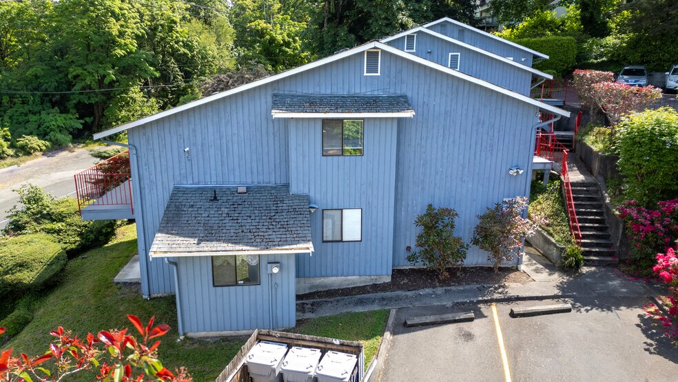 More Photos Of 108 Kensington Ave S, Kent Apartments For Sale