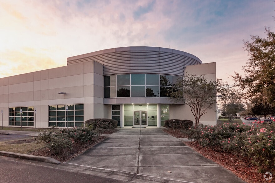 More Photos Of 1101 Remount Rd, North Charleston Showroom For Lease